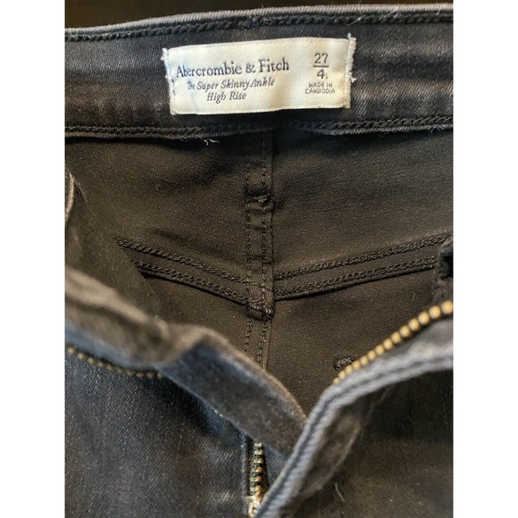 NEW Abercrombie & Fitch Super Skinny Ankle High Rise Jean 27 4L‎ Black Raw Ankle - Picture 6 of 9